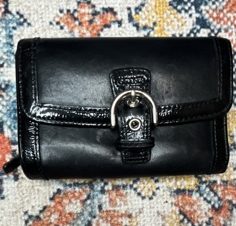 Vintage Coach Soho Black Leather Trifold Buckle Wallet - Damaged Interior